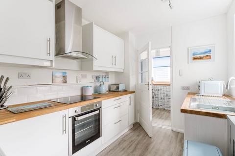 2 bedroom terraced house for sale, Church Road, Kessingland