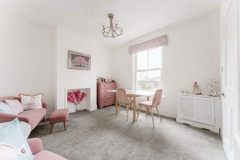 2 bedroom terraced house for sale, Church Road, Kessingland