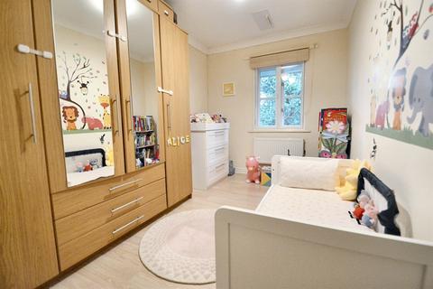 2 bedroom flat for sale, St Cross