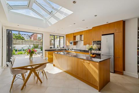 4 bedroom terraced house for sale, Calbourne Road, Nightingale Triangle, London, SW12