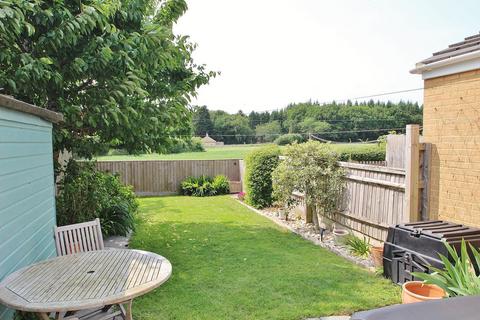 49 Knott Oaks, Combe, Witney, OX29 8PJ