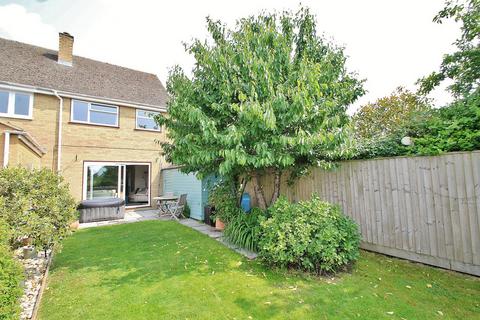 49 Knott Oaks, Combe, Witney, OX29 8PJ