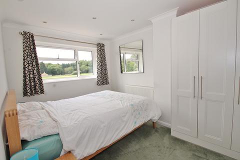 49 Knott Oaks, Combe, Witney, OX29 8PJ