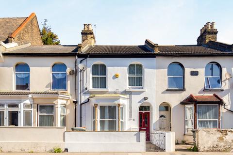 3 bedroom terraced house for sale, Plashet Road, London, E13