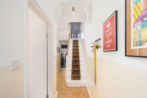 3 bedroom terraced house for sale, Plashet Road, London, E13