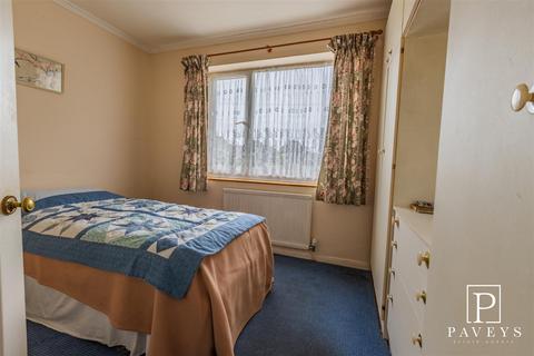 48 Bemerton Gardens, Kirby Cross, Frinton-on-sea, CO13 0QE