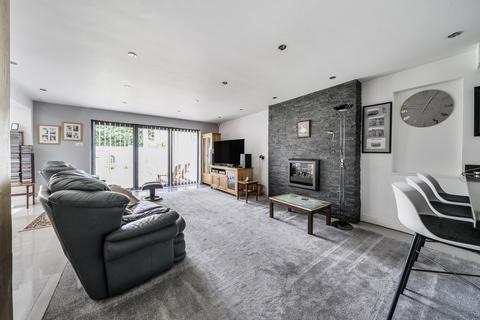 2 Penn Gardens, Chislehurst, BR7 5RY