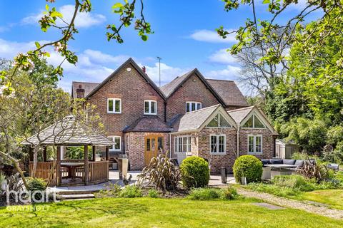 Langton House The Mount, Headley, Bordon, GU35 8AG