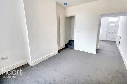 2 bedroom terraced house for sale, Pool Road, Leicester