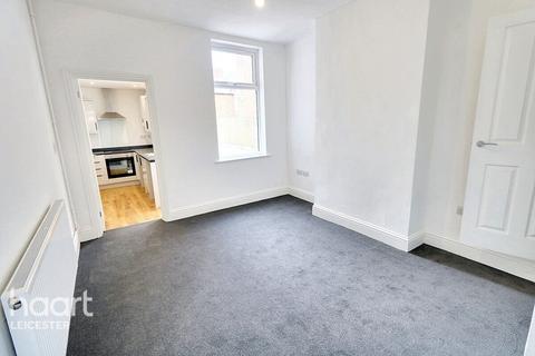 2 bedroom terraced house for sale, Pool Road, Leicester