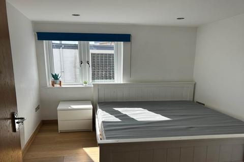2 bedroom flat to rent, Bradley House, St Stephens Avenue, Bristol