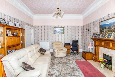 5 bedroom detached house for sale, Thurso Road, Wick, Highland. KW1 5LE