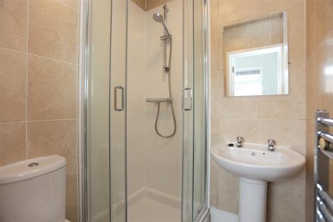 Studio to rent, Ditchling Rise, Brighton