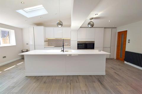 17 Bilberry Close, Stourport-on-severn, DY13 8TL