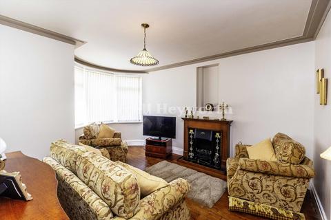 1 bedroom flat for sale, Albert Road, Morecambe LA4