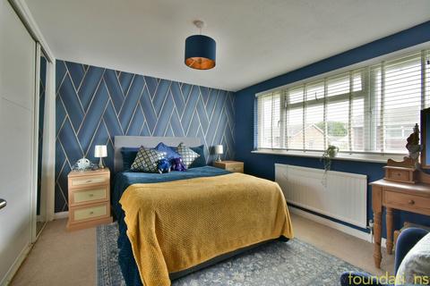 21 Piltdown Close, Bexhill-on-sea, TN39 3XA