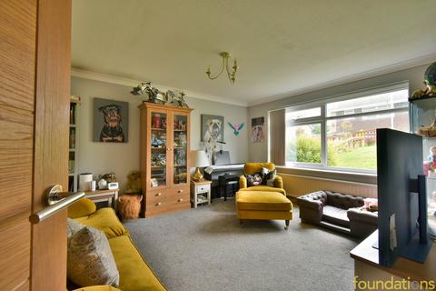 21 Piltdown Close, Bexhill-on-sea, TN39 3XA