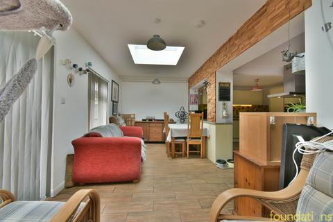 21 Piltdown Close, Bexhill-on-sea, TN39 3XA