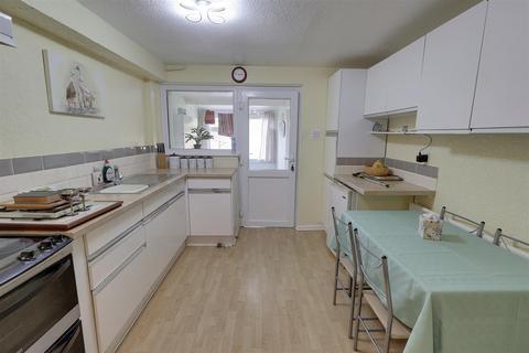 3 bedroom terraced house for sale, Ermin Park, Brockworth, Gloucester