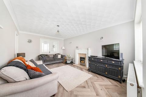 11 All Saints Close, Clayton West, Huddersfield, HD8 9TS