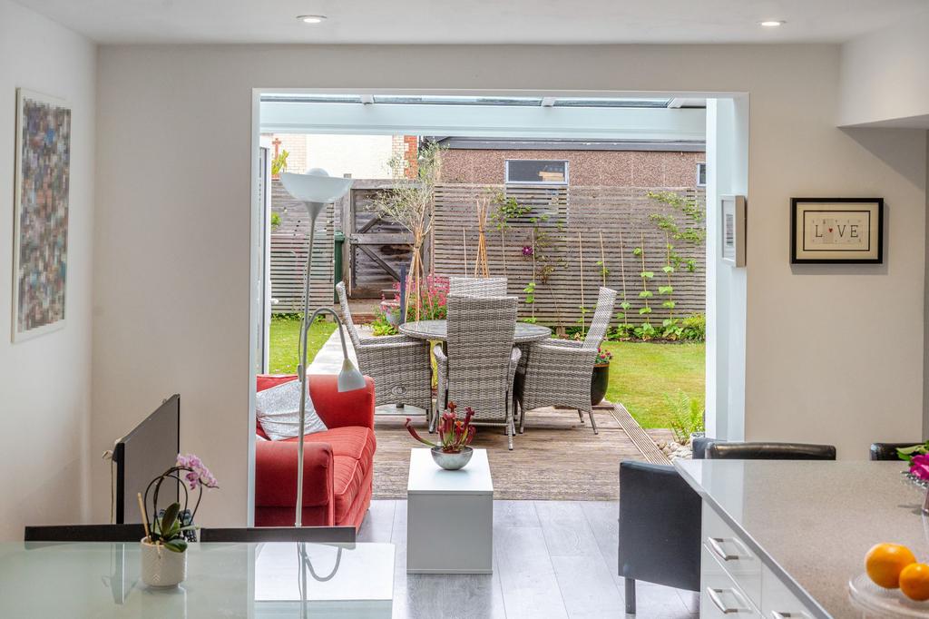 Kitchen / Dining Room