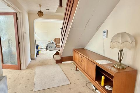 4 bedroom detached house for sale, Grosvenor Close, Ashley Heath, BH24 2HG