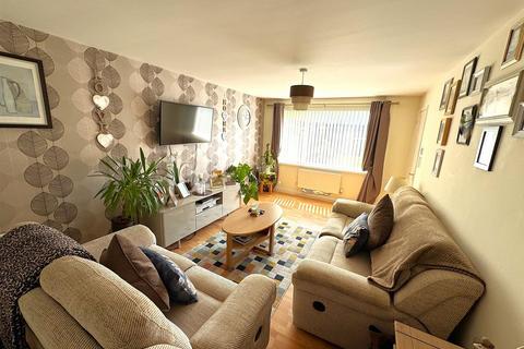 10 Warkton Way, Corby, NN17 2QR