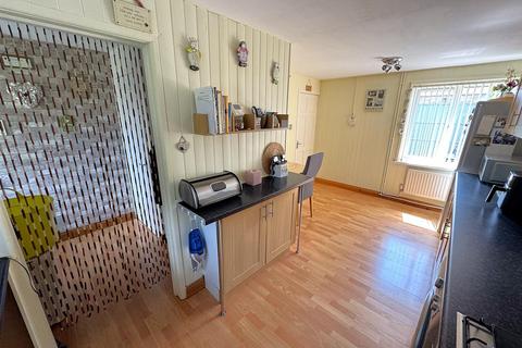 10 Warkton Way, Corby, NN17 2QR