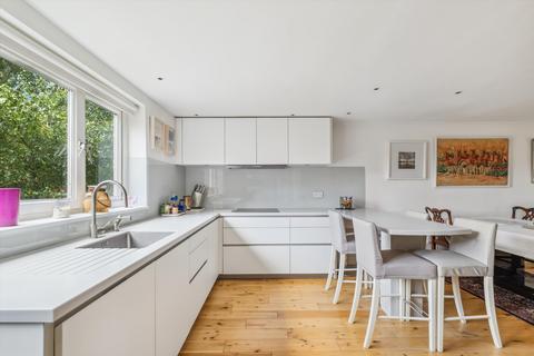 undefined, Chiswick Staithe, Hartington Road, London, W4