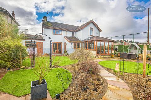6 Linden Crescent, Stocksbridge, Sheffield, S36 1DF