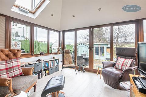 6 Linden Crescent, Stocksbridge, Sheffield, S36 1DF