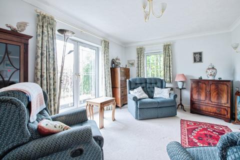 3 bedroom retirement property for sale, Lansdowne Road, Bournemouth BH1
