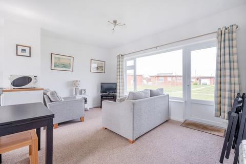 2 bedroom chalet for sale, Coast Road, Walcott