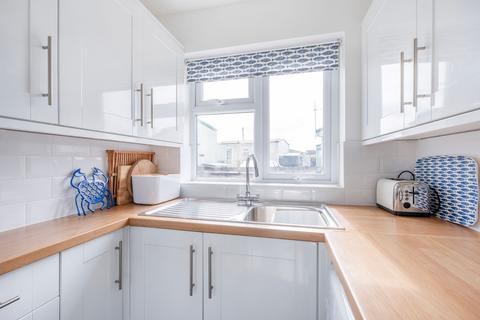 2 bedroom chalet for sale, Coast Road, Walcott