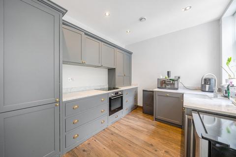 3 bedroom flat for sale, Woodborough Road, Putney, London, SW15