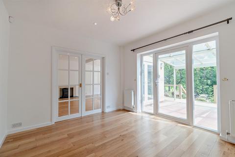 undefined, Catmose Park Road, Oakham, Rutland