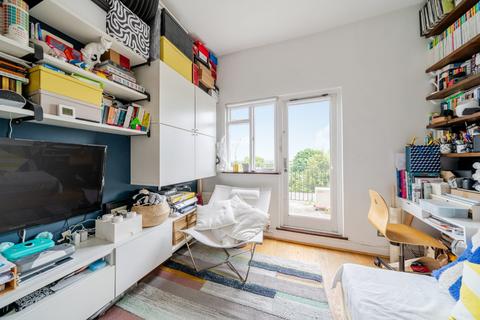 undefined, Cheverton Road, London, N19