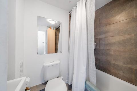 1 bedroom flat for sale, Cheverton Road, London, N19