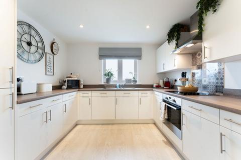 67 Adlam Way, Salisbury, SP2 9FA