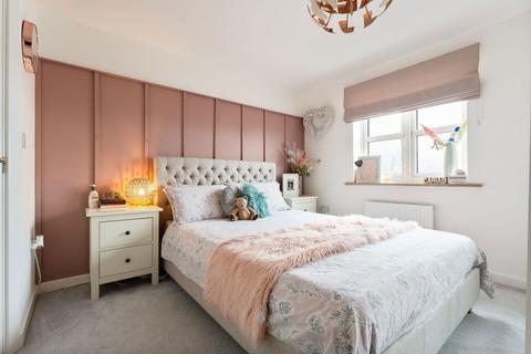 67 Adlam Way, Salisbury, SP2 9FA