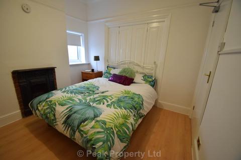 1 bedroom in a house share to rent, Chelmsford Avenue, Southend On Sea SS2
