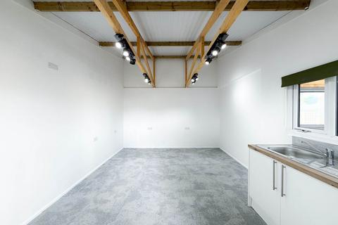 Studio to rent, Willow Tree Hub, Willsbridge