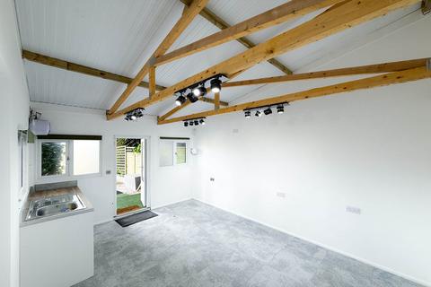 Studio to rent, Willow Tree Hub, Willsbridge