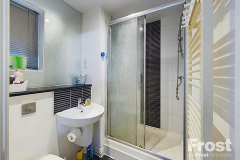 2 bedroom apartment to rent, London Road, Ashford, Surrey, TW15