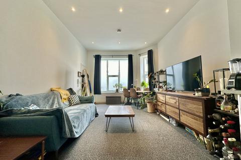 2 bedroom flat to rent, Upper Church Road, Weston-Super-Mare,