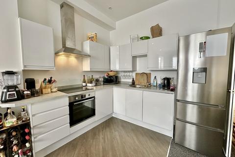 2 bedroom flat to rent, Upper Church Road, Weston-Super-Mare,