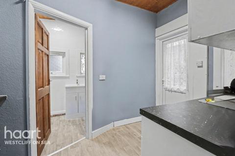 2 bedroom flat for sale, Stromness Place, Southend-on-Sea