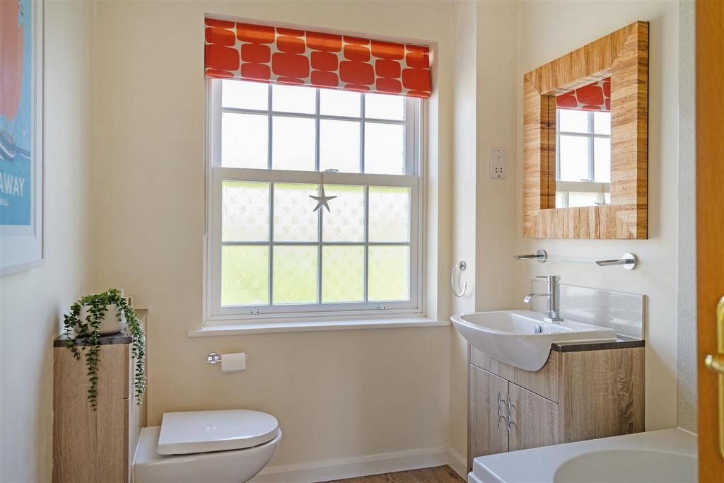 96431 Broadlands 3 Hill Wootton Road Leek Wootton