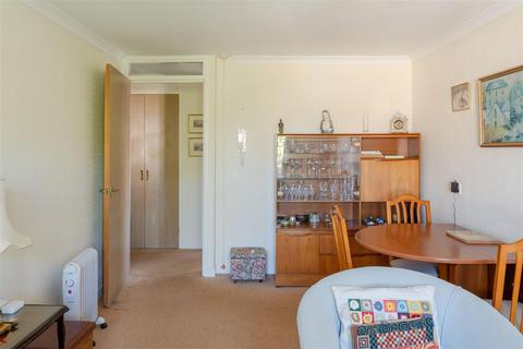 1 bedroom retirement property for sale, Westleigh Court, Nightingale Lane, Wanstead