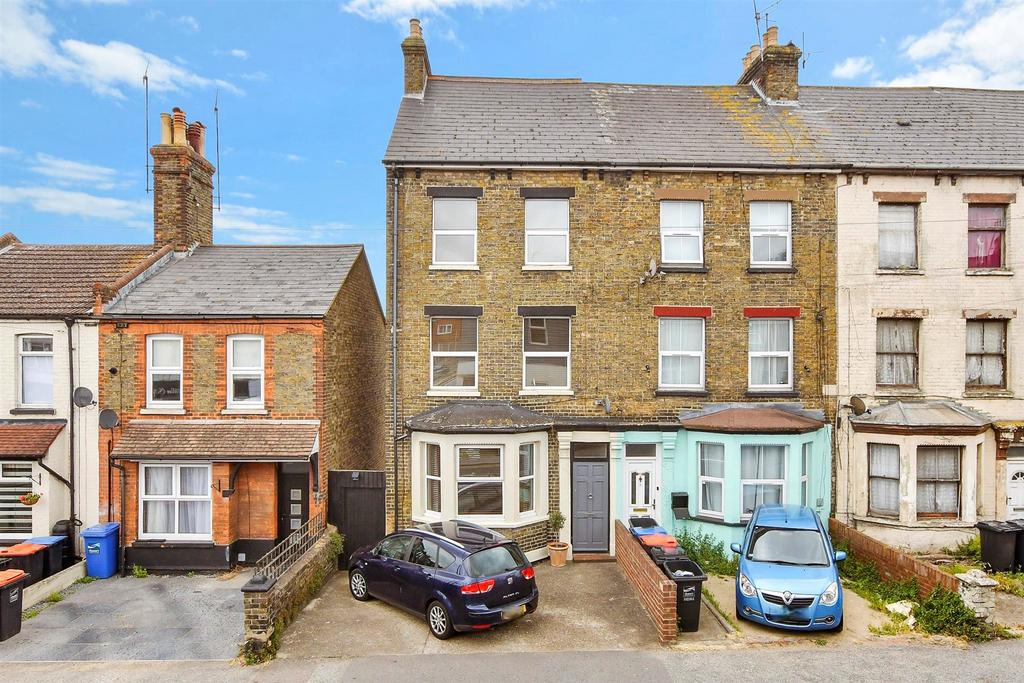 Margate Road, Ramsgate CT11 3 bed end of terrace house - £198,000
